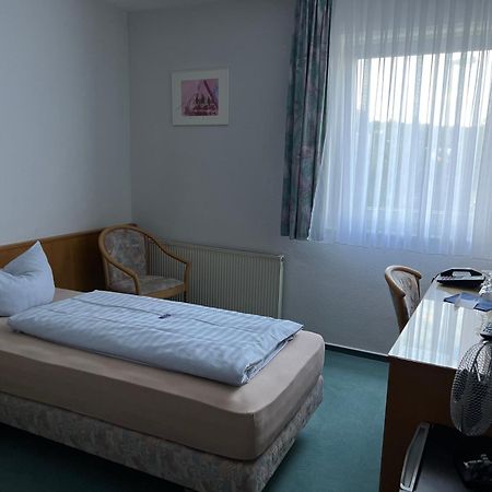 Niebuhrs Hotel Friedrichsdorf Habitación foto