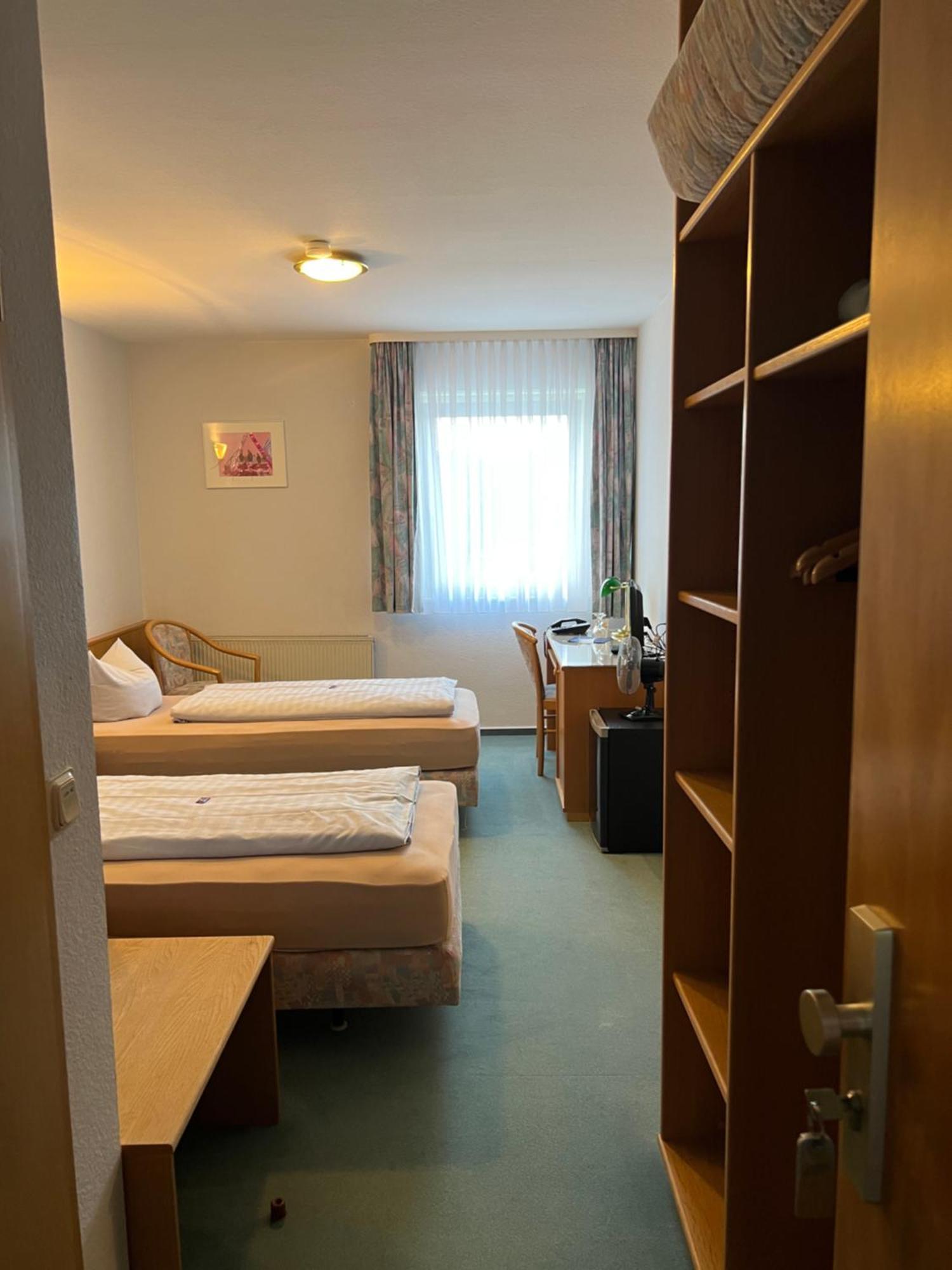 Niebuhrs Hotel Friedrichsdorf Habitación foto